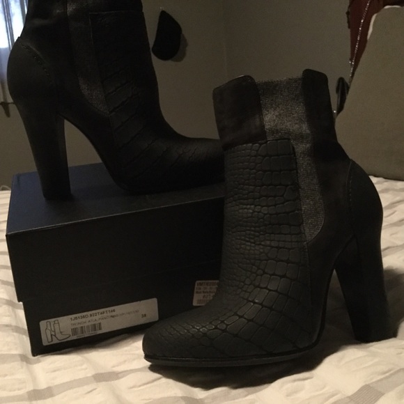 Booties - Picture 6 of 8